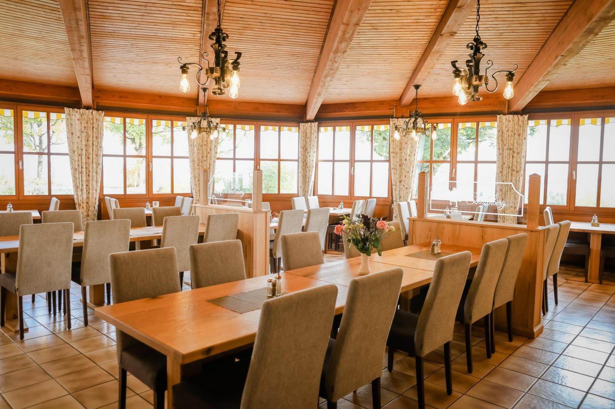 אוברלינגן Landhotel Schellenberg מראה חיצוני תמונה