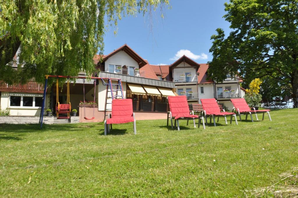 אוברלינגן Landhotel Schellenberg מראה חיצוני תמונה