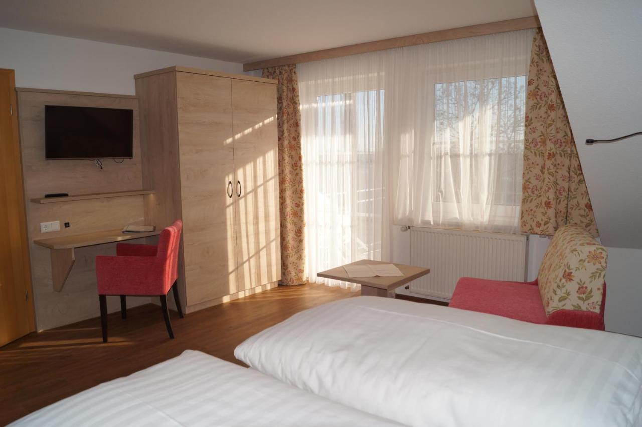 אוברלינגן Landhotel Schellenberg מראה חיצוני תמונה