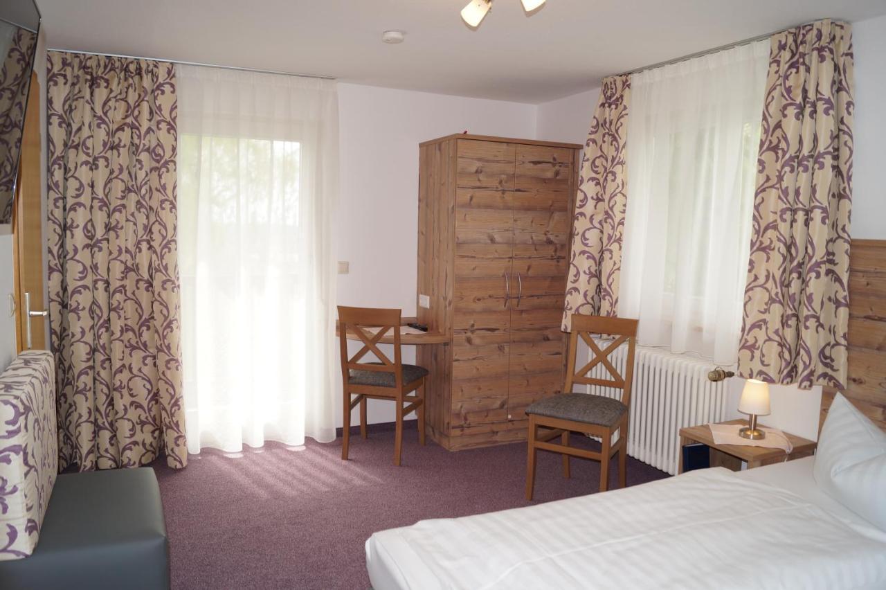 אוברלינגן Landhotel Schellenberg מראה חיצוני תמונה
